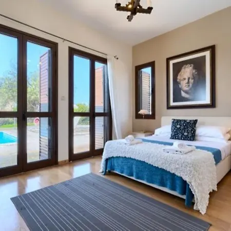 Imagine You And Your Family Renting This Charming Villa, Paphos 1155 别墅