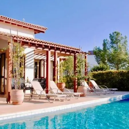 Imagine You And Your Family Renting This Charming Villa, Paphos 1155 * 库克里亚