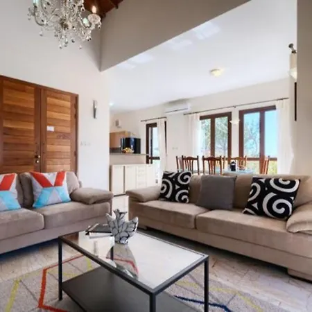 Imagine You And Your Family Renting This Charming Villa, Paphos 1155