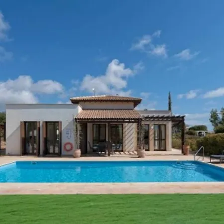 Imagine You And Your Family Renting This Charming Villa, Paphos 1155 * 库克里亚
