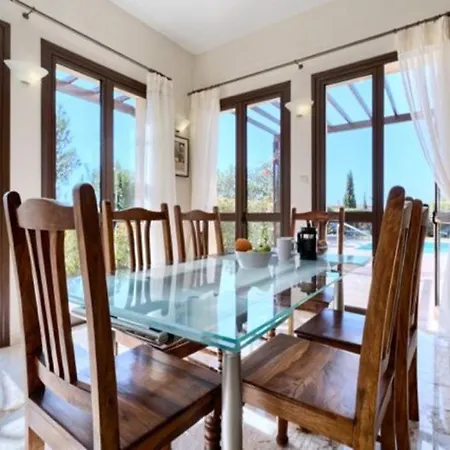 Imagine You And Your Family Renting This Charming Villa, Paphos 1155 Villa *