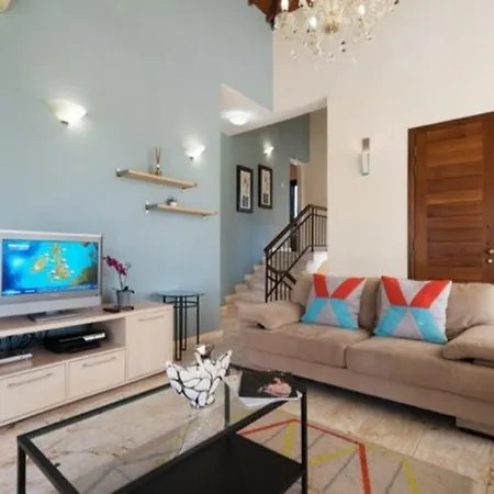 Imagine You And Your Family Renting This Charming Villa, Paphos 1155 *